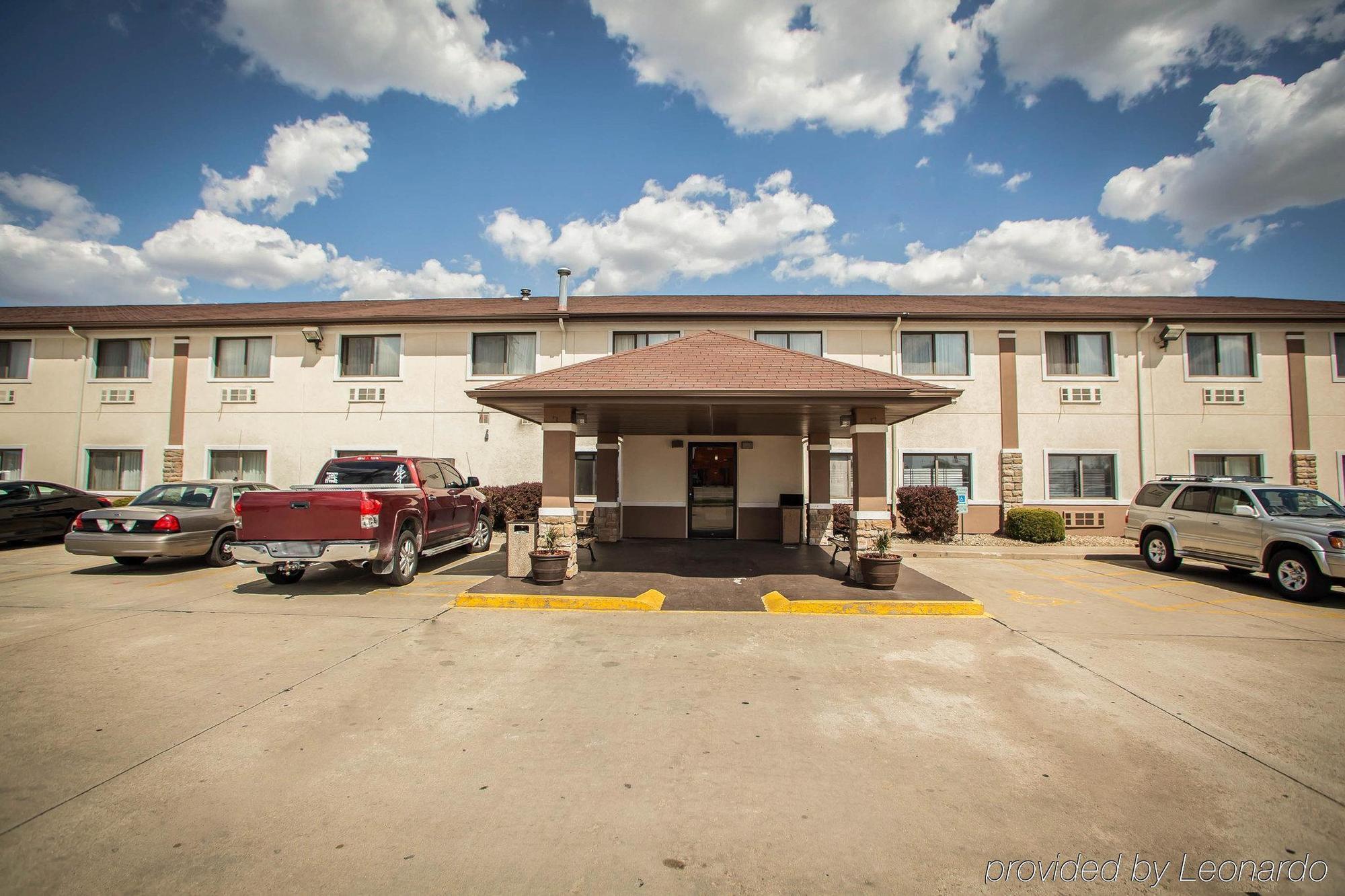 Quality Inn Near I-72 And Hwy 51 Forsyth Exterior foto